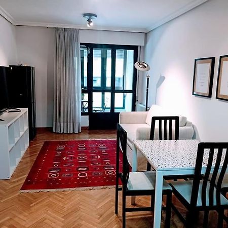 Apartamento Entre Estaciones Apartment Oviedo Exterior photo