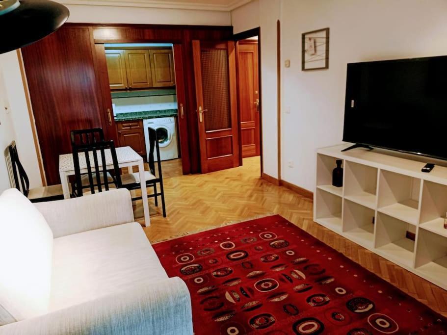 Apartamento Entre Estaciones Apartment Oviedo Exterior photo